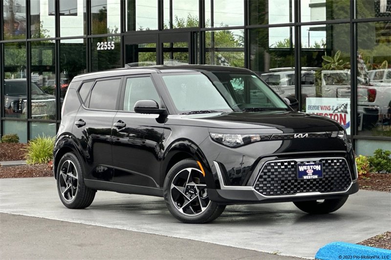 Certified 2023 Kia Soul EX image 1