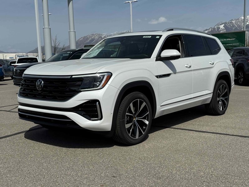 New 2025 Volkswagen Atlas SEL Premium R-Line image 1