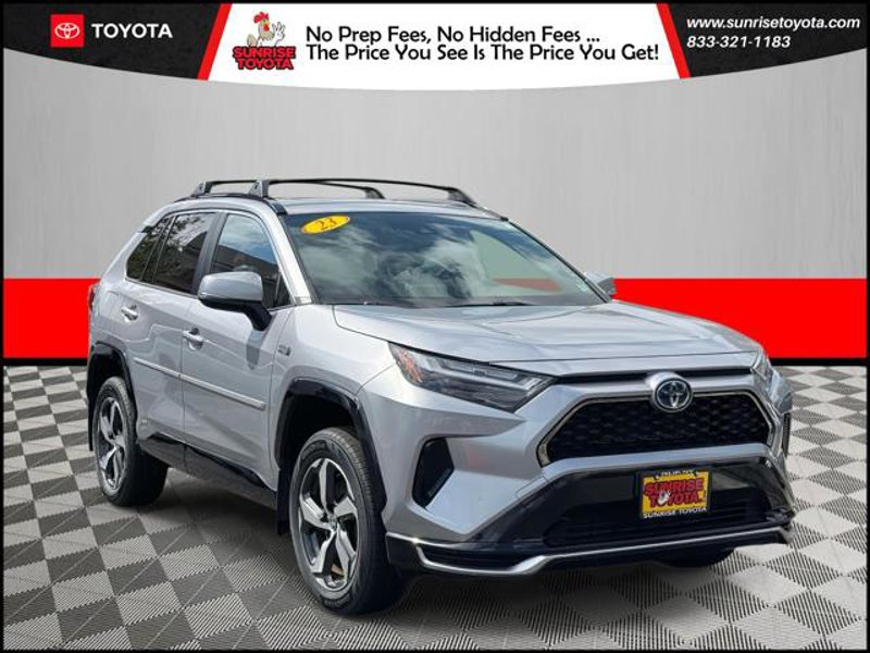 Certified 2023 Toyota RAV4 SE image 1