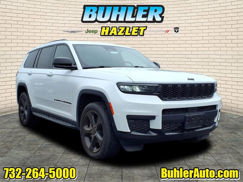 Certified 2022 Jeep Grand Cherokee L Laredo image 1