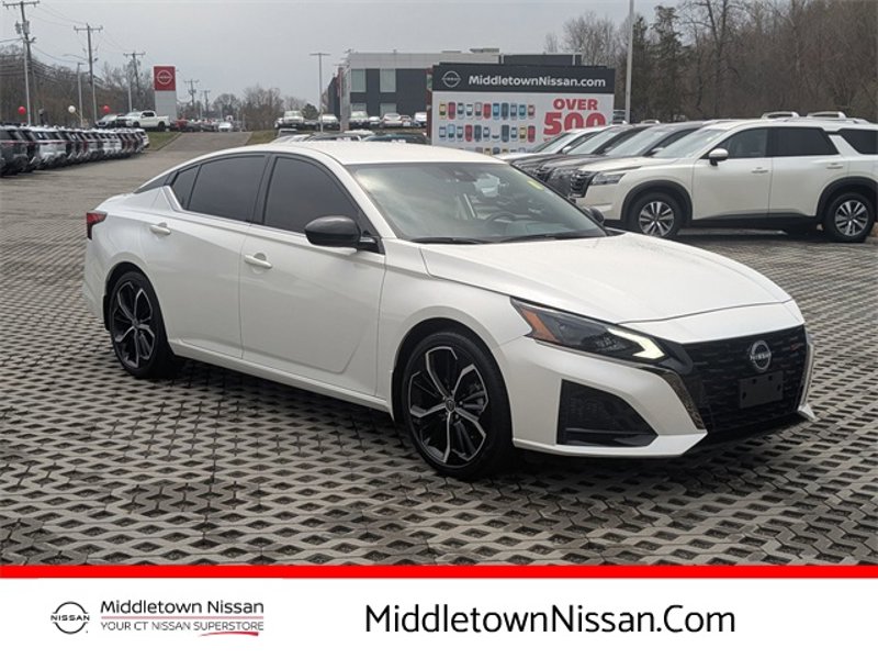 Certified 2024 Nissan Altima 2.5 SR image 1