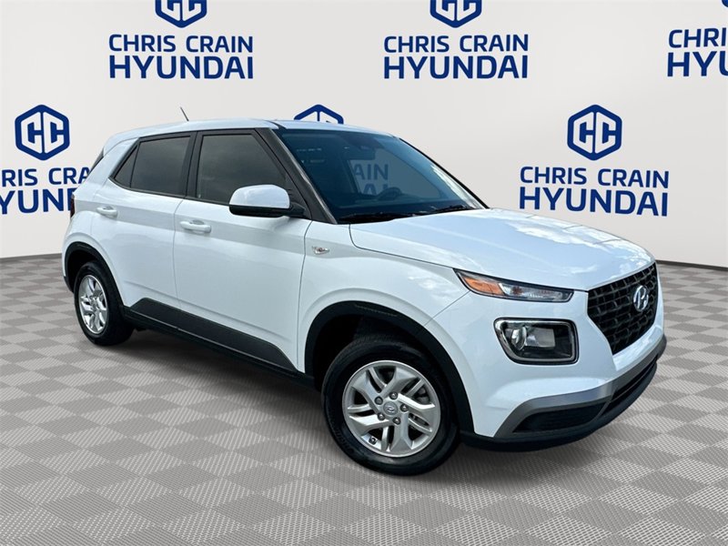 Certified 2023 Hyundai Venue SE image 1