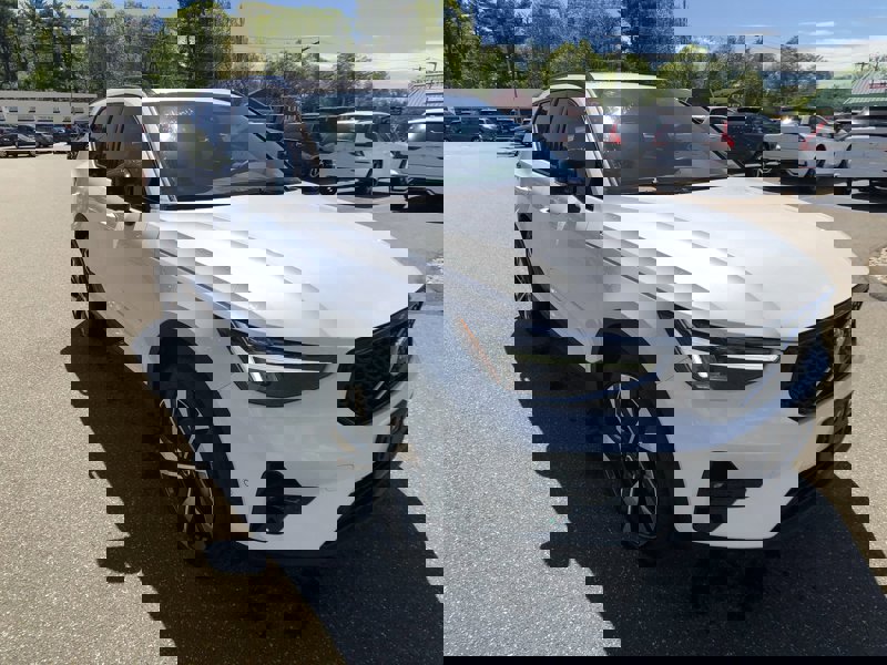 Certified 2024 Volvo XC40 B5 Plus w/ Climate Package image 1