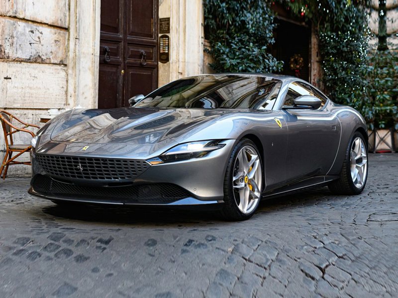 Used 2021 Ferrari Roma image 1