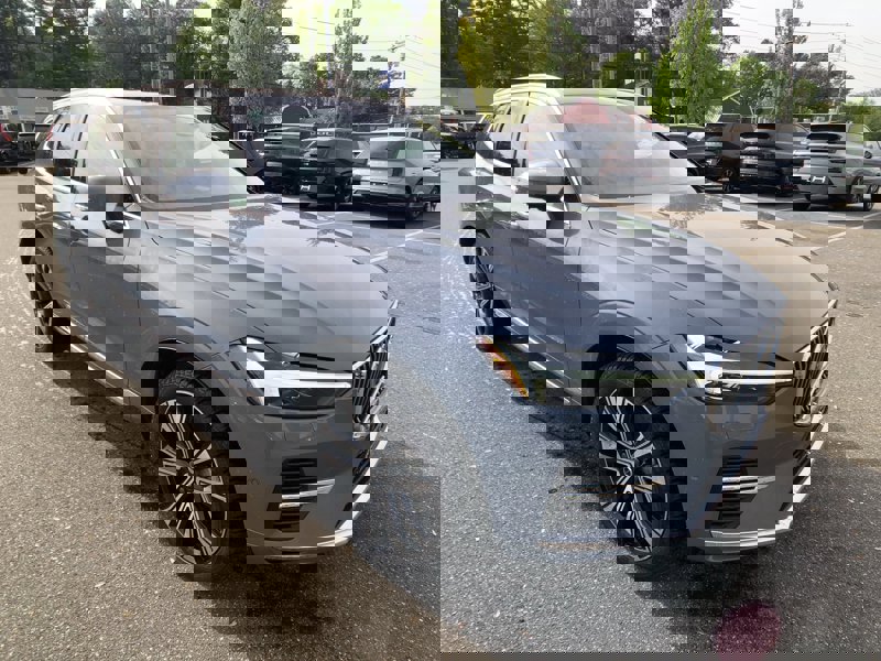 Certified 2023 Volvo XC60 T8 Ultimate w/ Climate Package image 1