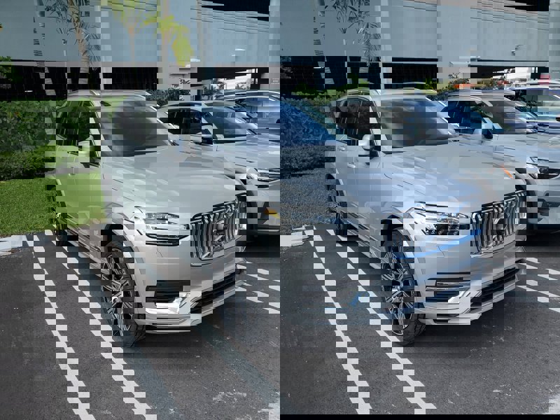 Certified 2023 Volvo XC90 T8 Plus w/ Protection Package Premier image 1