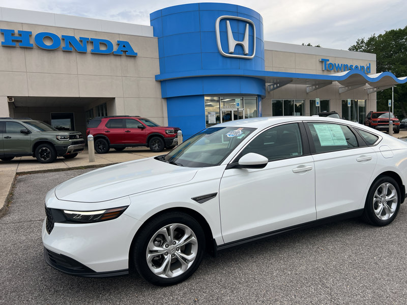Certified 2023 Honda Accord LX image 1