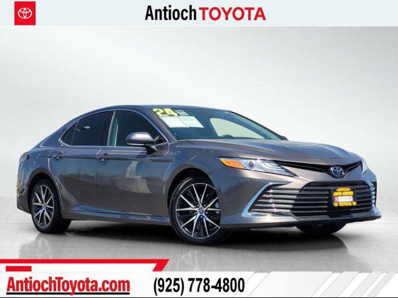 Certified 2024 Toyota Camry XLE image 1