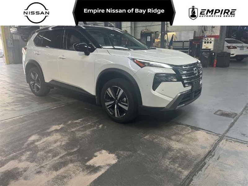 Certified 2024 Nissan Rogue SL image 1