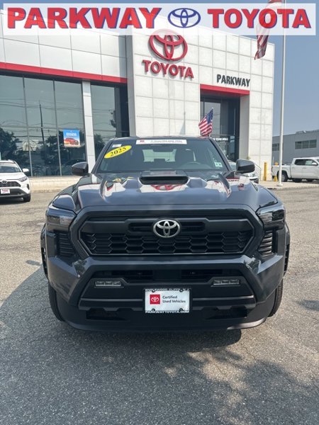 Certified 2025 Toyota Tacoma TRD Sport image 1