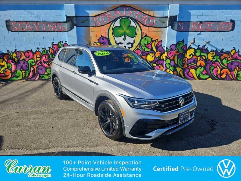 Certified 2024 Volkswagen Tiguan SE R-Line image 1