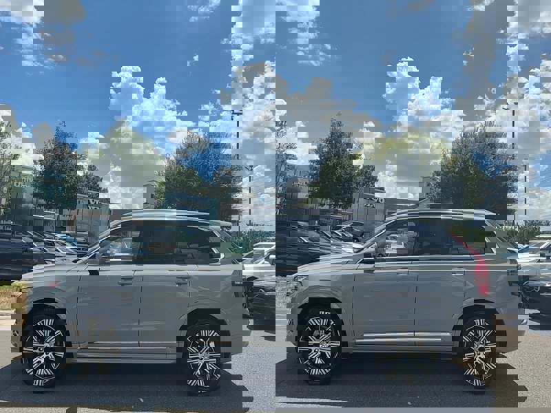 Certified 2024 Volvo XC90 B6 Plus w/ Protection Package Premier image 1