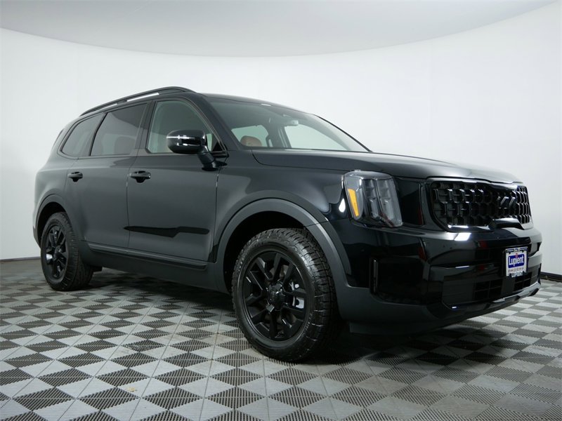 Certified 2025 Kia Telluride AWD image 1