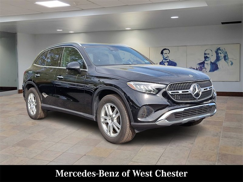 Certified 2025 Mercedes-Benz GLC 300 4MATIC image 1