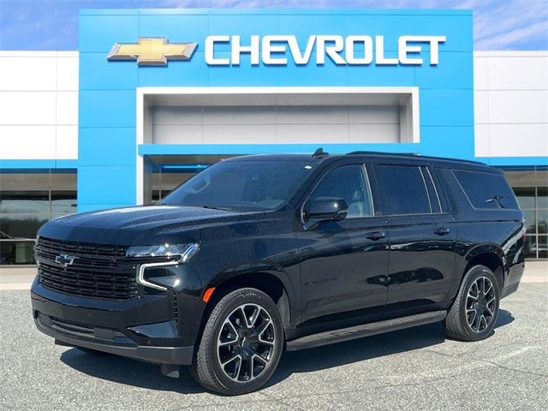 Certified 2024 Chevrolet Suburban RST w/ Luxury Package image 1