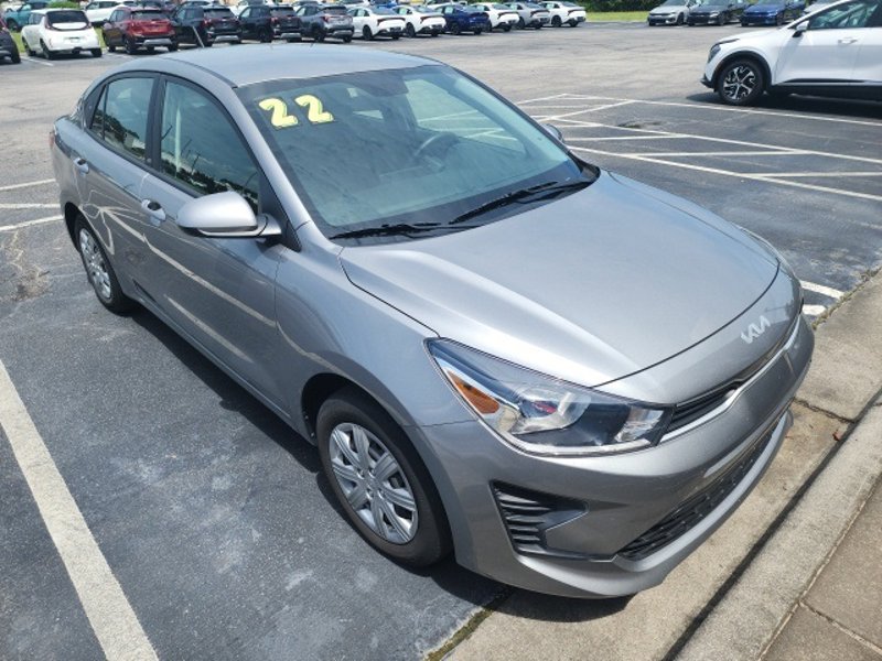 Certified 2022 Kia Rio S image 1