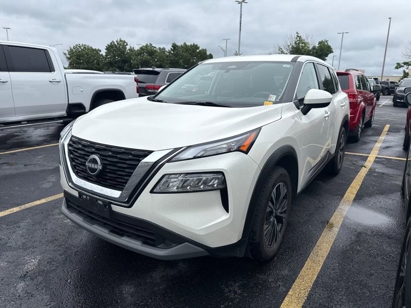 Certified 2023 Nissan Rogue SV image 1