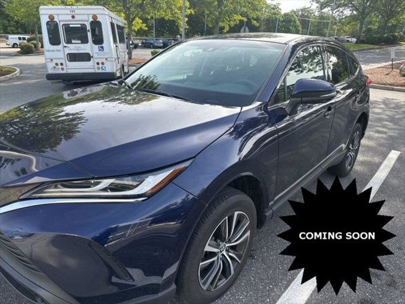 Certified 2023 Toyota Venza LE image 1