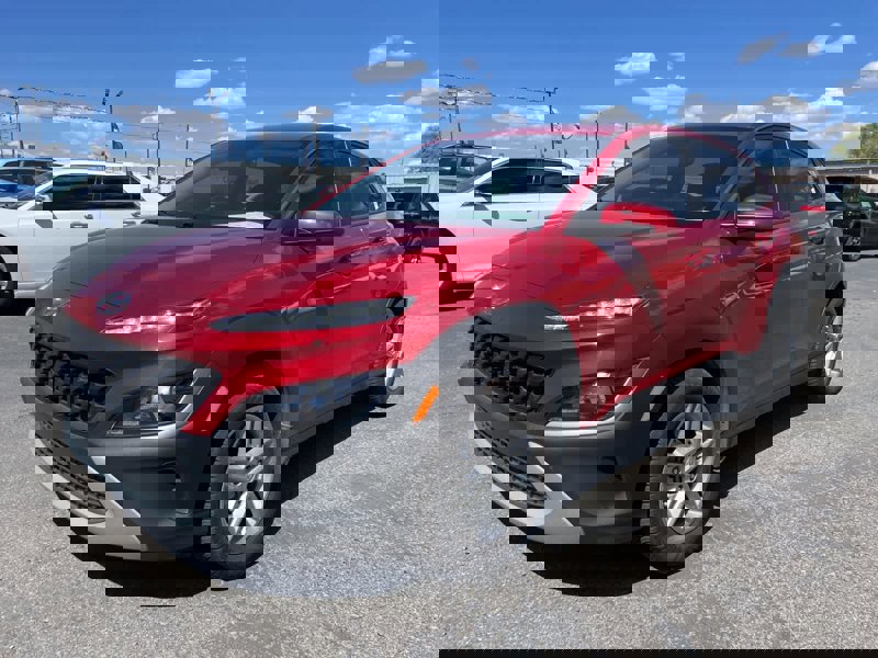 Certified 2022 Hyundai Kona SE image 1
