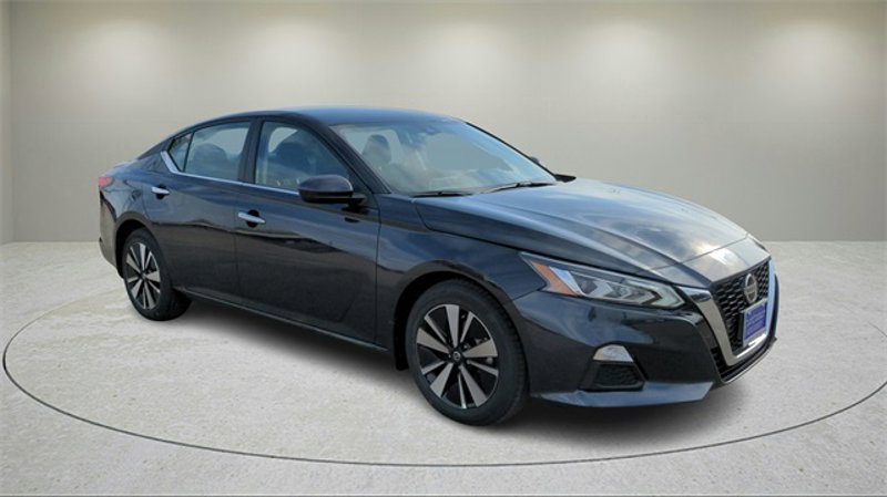 Certified 2022 Nissan Altima 2.5 SV image 1