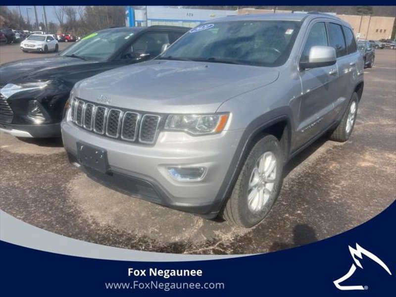 Certified 2021 Jeep Grand Cherokee Laredo image 1
