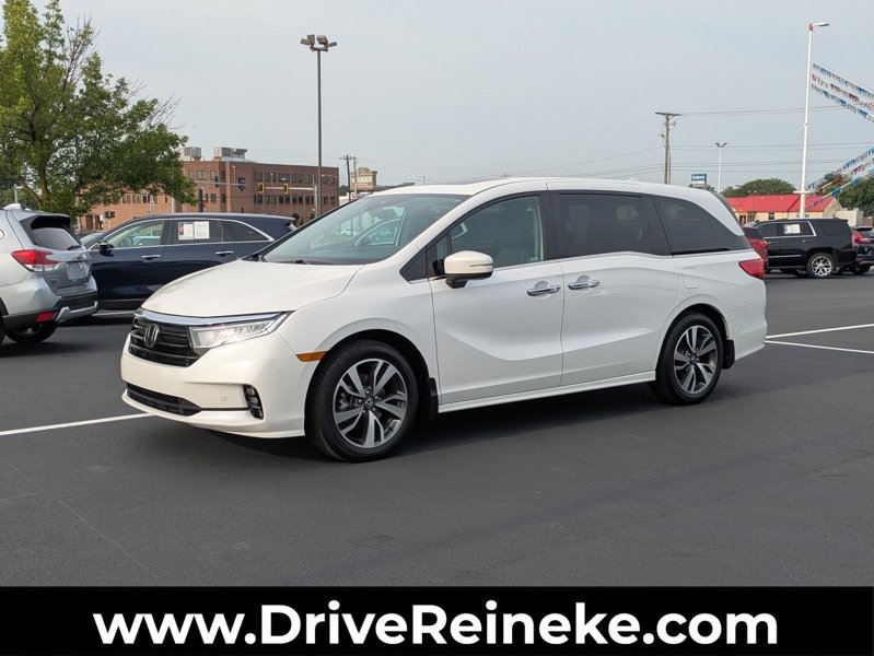 Certified 2023 Honda Odyssey Touring image 1