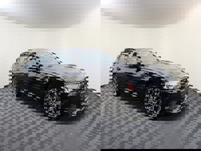 Certified 2025 Audi A6 Premium Plus image 1