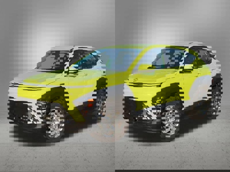 Certified 2024 Hyundai Kona SE image 1