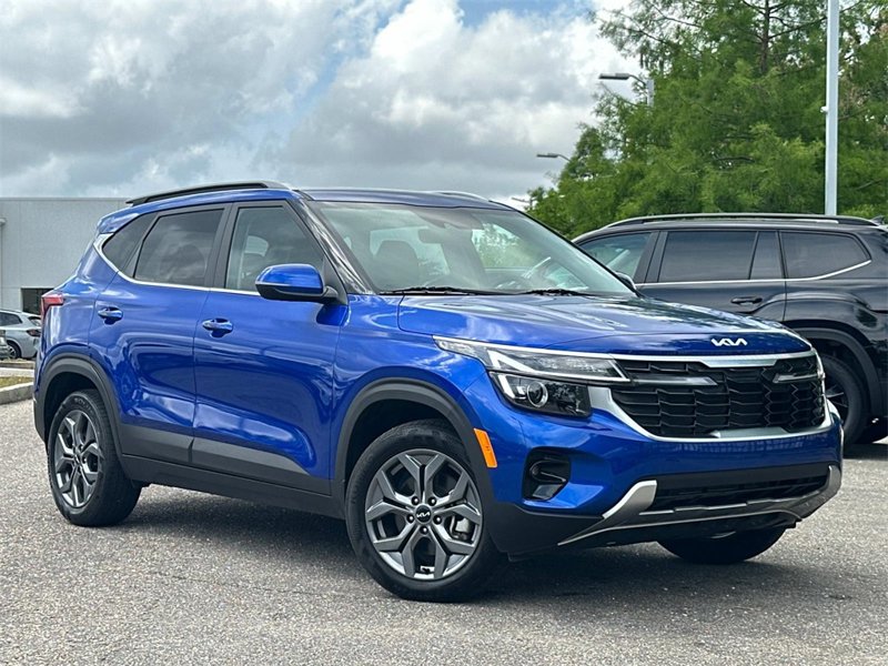 Certified 2024 Kia Seltos S image 1