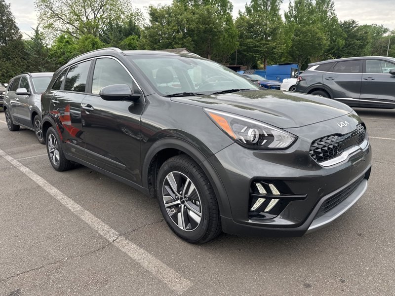 Certified 2022 Kia Niro LXS image 1