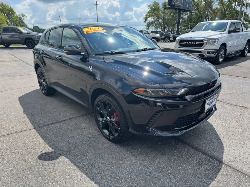 Used 2024 Dodge Hornet GT image 1