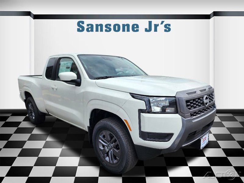 Certified 2025 Nissan Frontier SV image 1