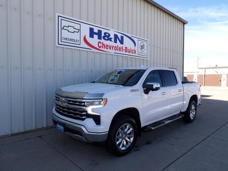 Certified 2022 Chevrolet Silverado 1500 LTZ w/ LTZ Convenience Package II image 1