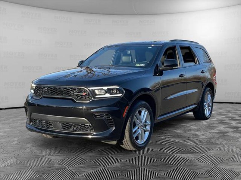 Certified 2024 Dodge Durango GT image 1