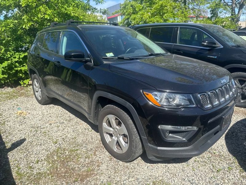 Used 2018 Jeep Compass Latitude w/ Popular Equipment Group image 1