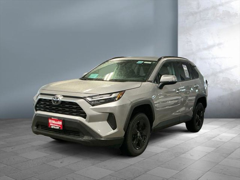 Certified 2022 Toyota RAV4 XLE image 1