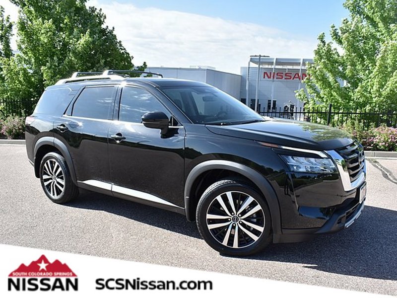 Certified 2024 Nissan Pathfinder Platinum image 1