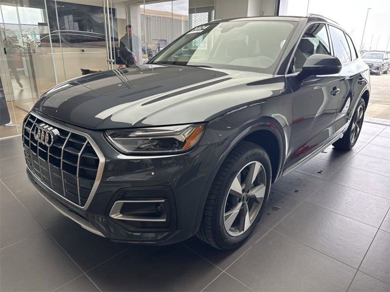 Certified 2024 Audi Q5 2.0T Premium w/ Convenience Package image 1