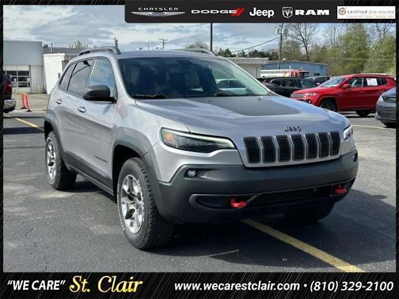 Certified 2019 Jeep Cherokee Trailhawk w/ Cold Weather Group image 1