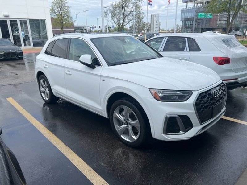 Certified 2023 Audi Q5 2.0T Premium Plus w/ Premium Plus Package image 1