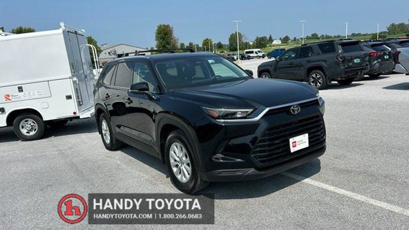 Certified 2024 Toyota Grand Highlander XLE image 1