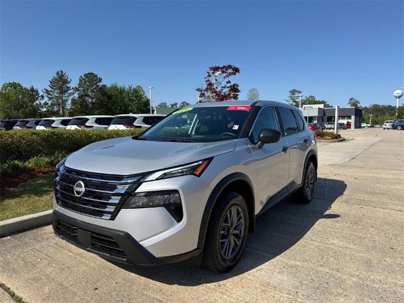 Certified 2025 Nissan Rogue S image 1
