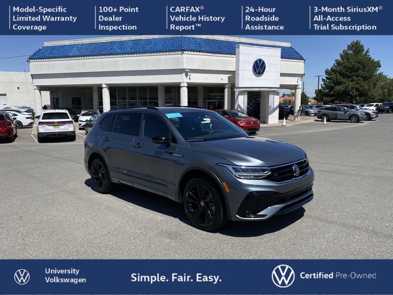 Certified 2024 Volkswagen Tiguan SE R-Line image 1