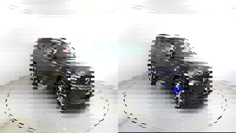 Certified 2025 Volvo XC40 B5 Plus w/ Protection Package image 1