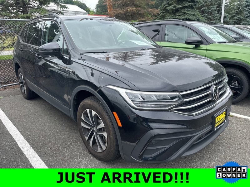 Certified 2022 Volkswagen Tiguan S image 1