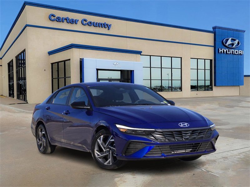 Certified 2025 Hyundai Elantra Sport image 1