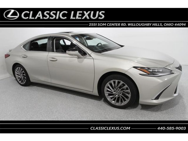 Certified 2024 Lexus ES 300h Ultra Luxury image 1