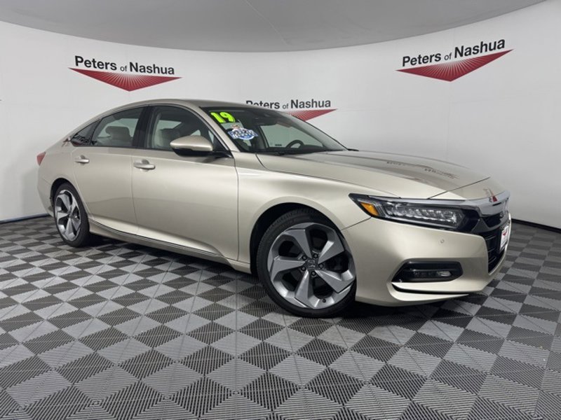 Certified 2019 Honda Accord Touring image 1