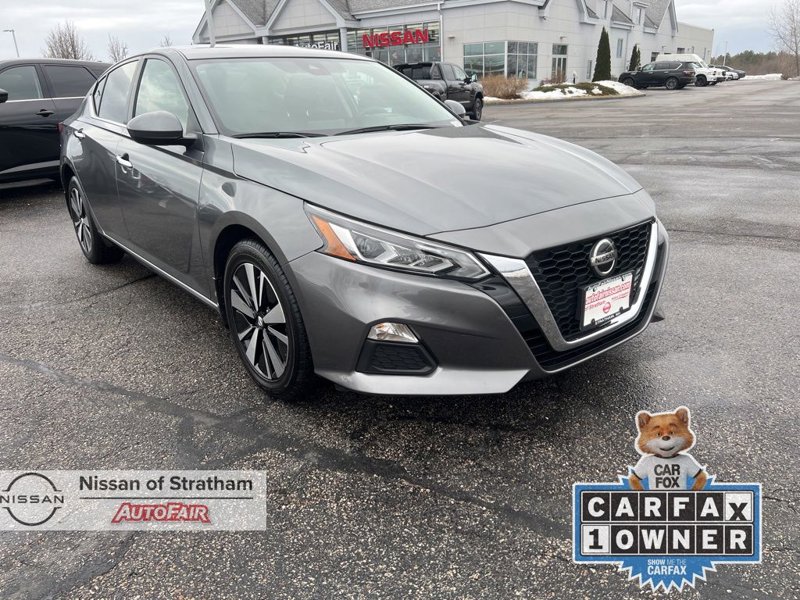 Certified 2022 Nissan Altima 2.5 SV image 1