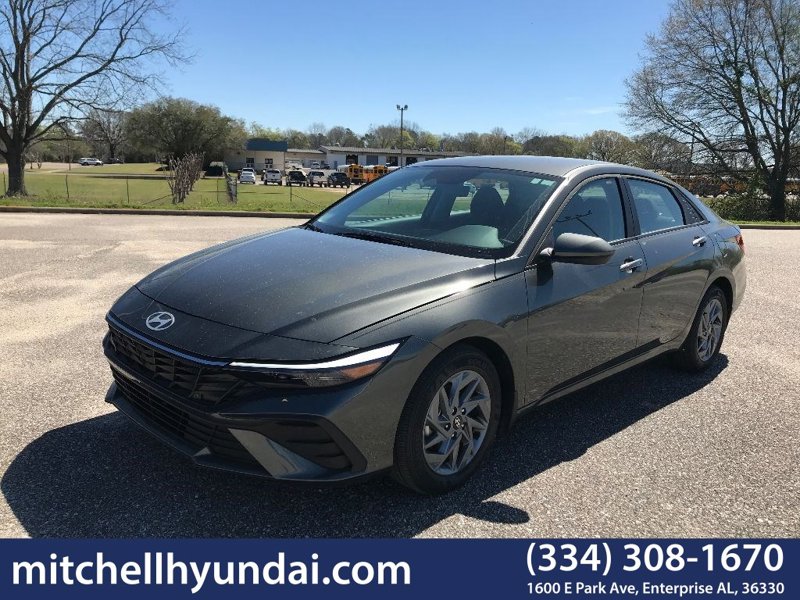 Certified 2024 Hyundai Elantra SEL image 1